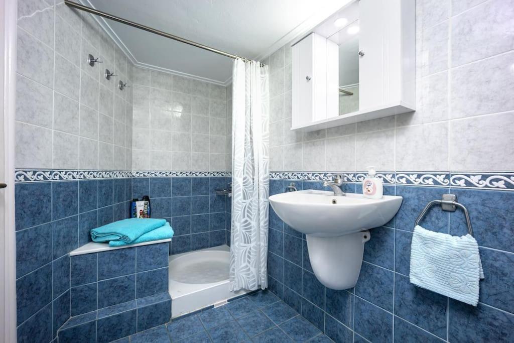 Bright Central Apartment With Splendid Sea View! Chalkida Bagian luar foto